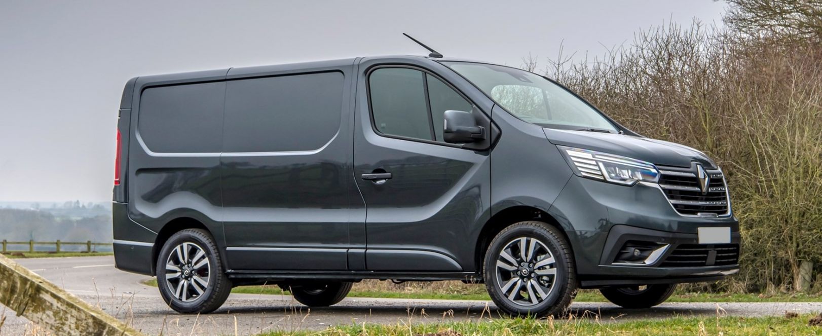 Renault Trafic Lease Offer At Planet Leasing Features Performance